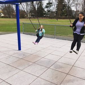 Meet your Posher, Gloria